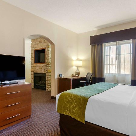 Comfort Suites Stevensville - St Joseph Dış mekan fotoğraf