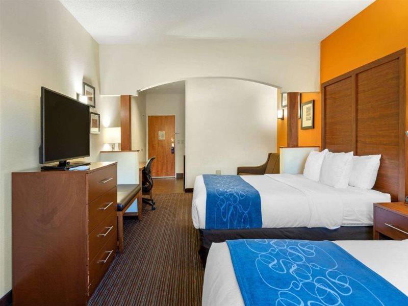Comfort Suites Stevensville - St Joseph Dış mekan fotoğraf