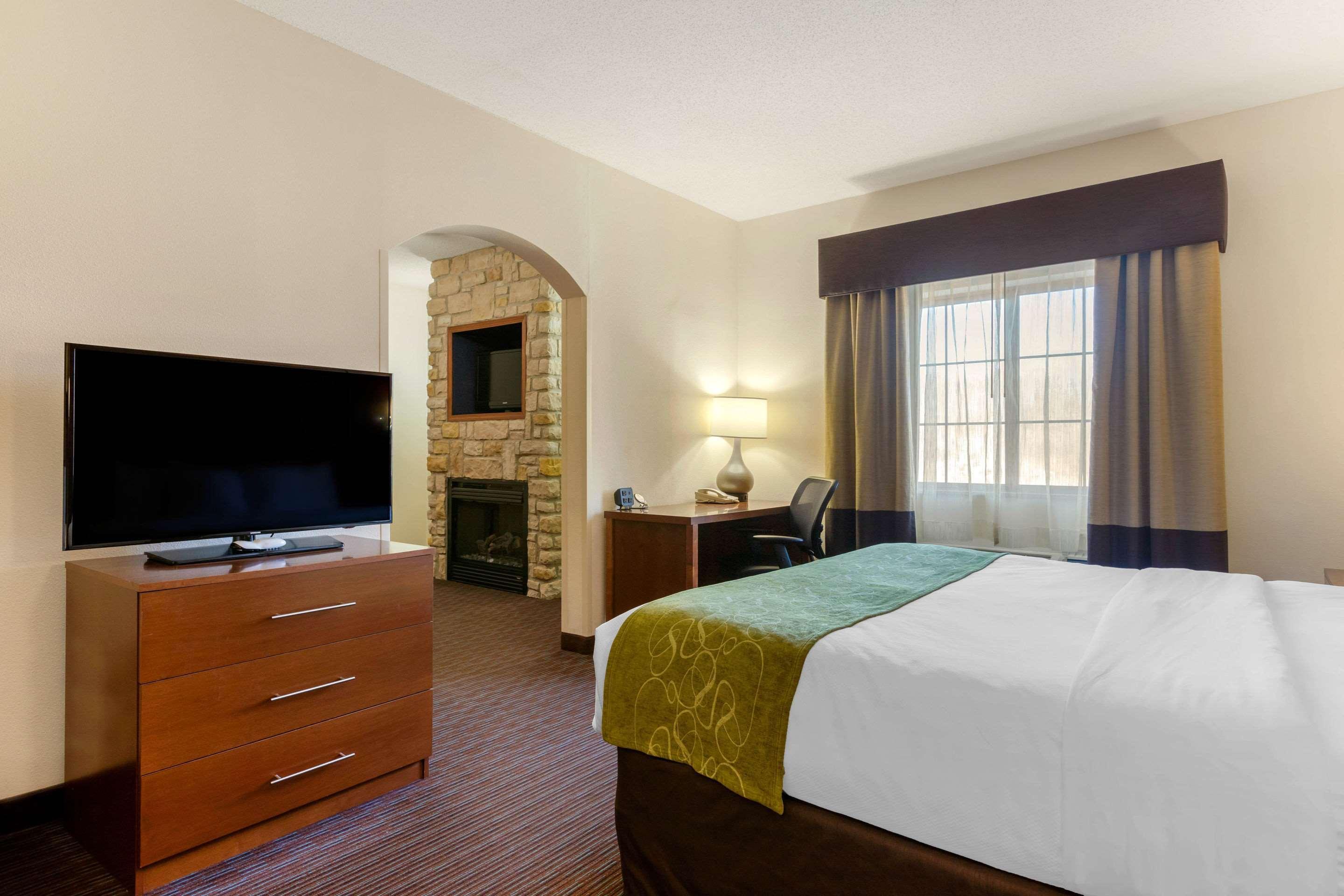 Comfort Suites Stevensville - St Joseph Dış mekan fotoğraf