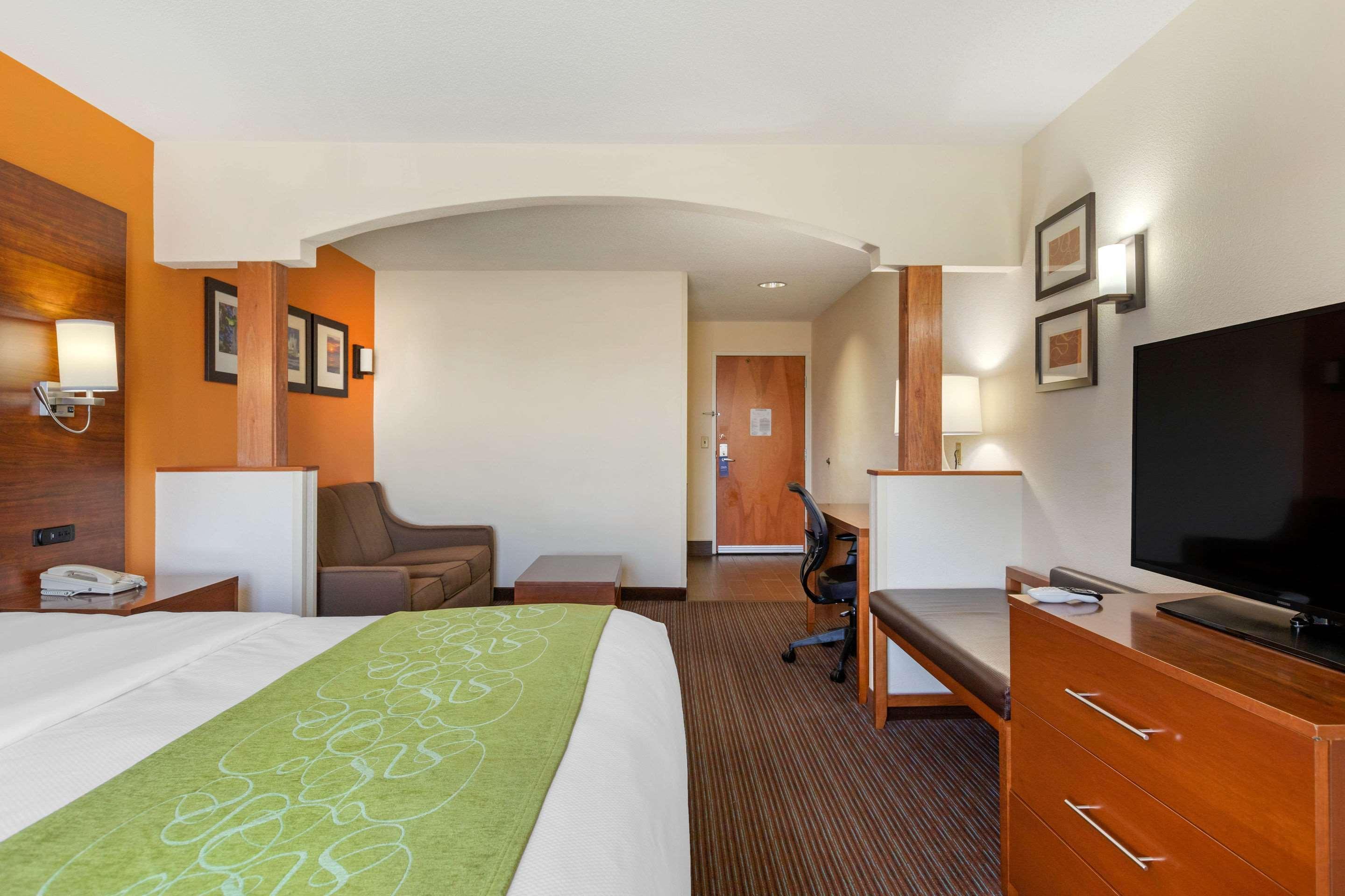 Comfort Suites Stevensville - St Joseph Dış mekan fotoğraf