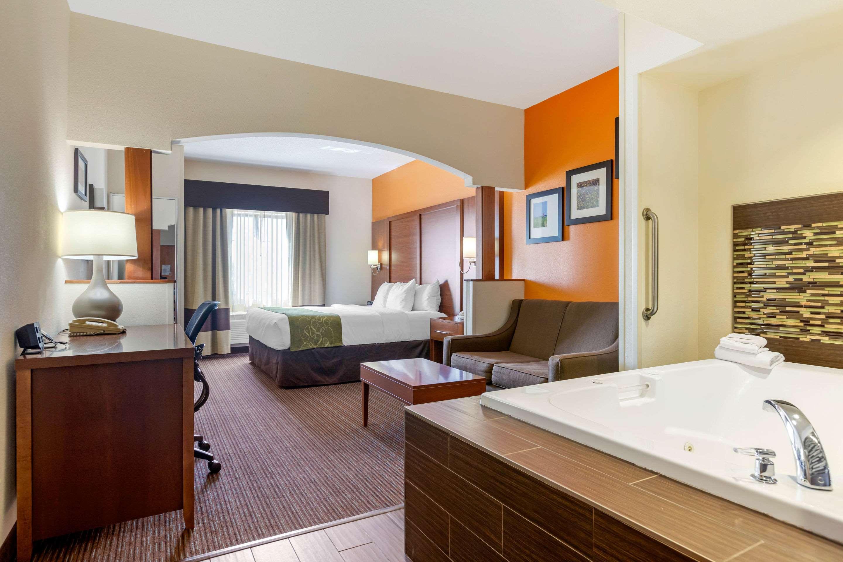 Comfort Suites Stevensville - St Joseph Dış mekan fotoğraf